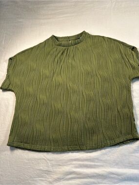 Olive Green Textured Short Sleeve Top